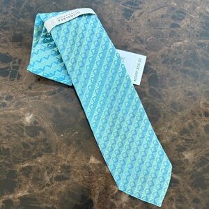 New! Perry Ellis Aqua and Blue Geometric Tie